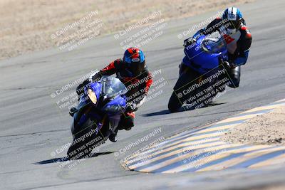 media/Mar-12-2022-SoCal Trackdays (Sat) [[152081554b]]/Turn 10 (130pm)/